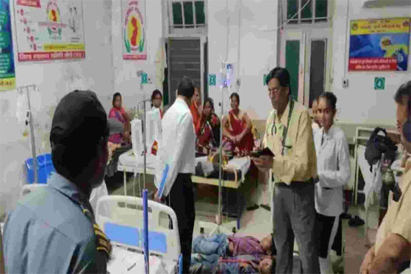 मोतिहारी : मिड-डे मील खाकर 15 बच्चे पड़े बीमार, शिक्षक विद्यालय छोड़ कर फरार  - Lagatar