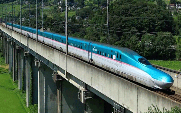 महाराष्ट्र में सत्ता परिवर्तन का असर, मुंबई-अहमदाबाद रूट पर दौड़ेगी बुलेट ट्रेन, शिंदे सरकार ने योजना पर मुहर लगाई