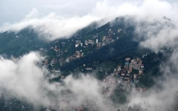 हिमाचल प्रदेश के कुल्लू में बादल फटने से भारी तबाही, छह लोग लापता, मणिकर्ण में टूरिस्ट कैंप तबाह