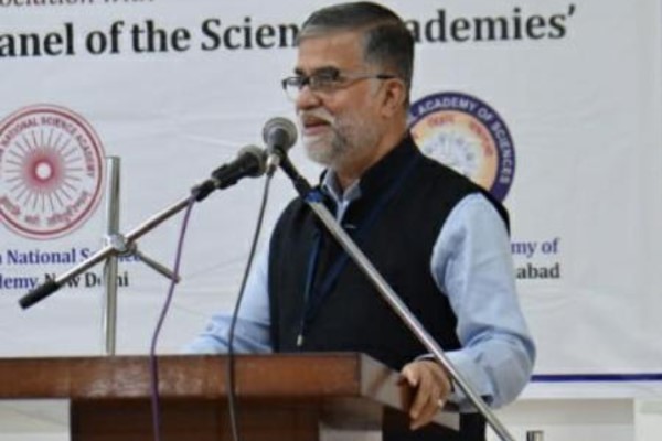 कोल्हान विश्वविद्यालय के प्रति कुलपति डॉ. अरुण कुमार.
