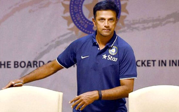भारतीय टीम के हेड कोच राहुल द्रविड़ कोरोना पॉजिटिव, एशिया कप के लिए आज रवाना होगी टीम