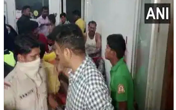 ओडिशा : विसर्जन जुलूस में हादसा, आतिशबाजी के दौरान विस्फोट, 30 से अधिक लोग घायल