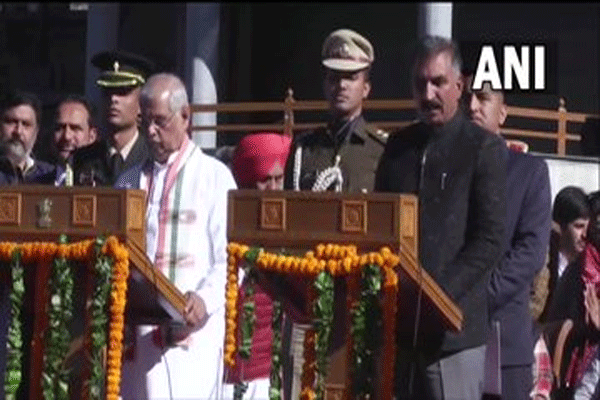 हिमाचल प्रदेश : : सुखविंदर सिंह सुक्खू ने मुख्यमंत्री पद की शपथ ली, राहुल गांधी, प्रियंका गांधी समारोह में मौजूद रहे