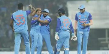 भारत ने न्‍यूजीलैंड को 6 व‍िकेट से हराया, रोमांचक रहा मैच, गेंदबाज चमके