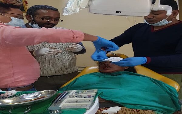 लातेहार : मह‍िला के टूटे जबड़े का डॉ. चंदन ने किया सफल ऑपरेशन