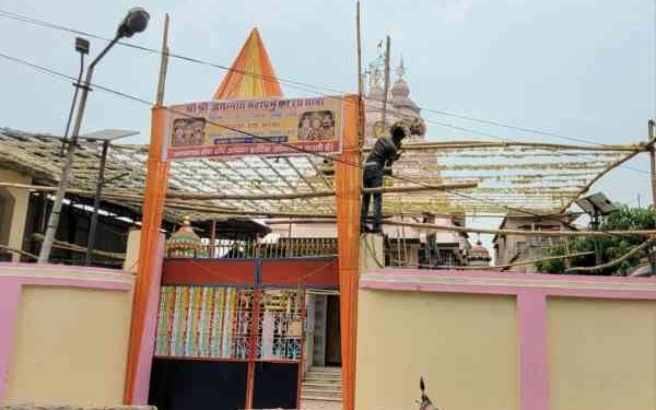 जगन्नाथ मंदिर धनसार में रथयात्रा महोत्सव की तैयारी में जुटे लोग