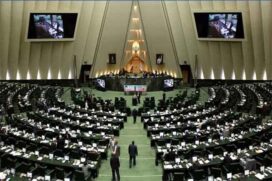 हिजाब नहीं पहना तो मिलेगी सख्त सजा, ईरान की संसद ने कानून पारित किया