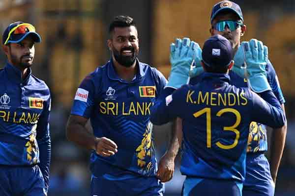  डिफेंडिंग चैंपियन इंग्लैंड की लगातार दूसरी शर्मनाक हार, श्रीलंका ने 8 विकेट से हराया