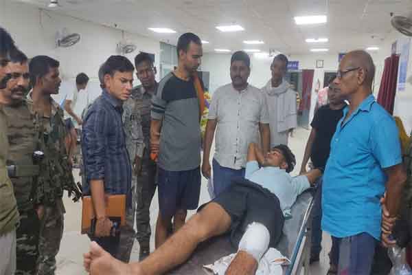 मेदिनीनगर : युवक के पैर में गोली लगी, अस्पताल में भर्ती