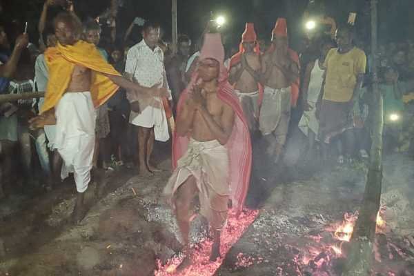 Chandil : मनसा पूजा के उपलक्ष्य में निया माड़ा आयोजित