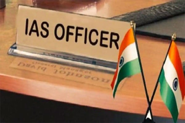 IAS कैडर में 54 अफसरों की कमी, 31 को रिटायर हो जाएंगे चीफ सेक्रेट्री