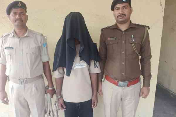 Chandil : हत्या में प्रयुक्त पिस्तौल बरामद, पुलिस ने एक को भेजा जेल