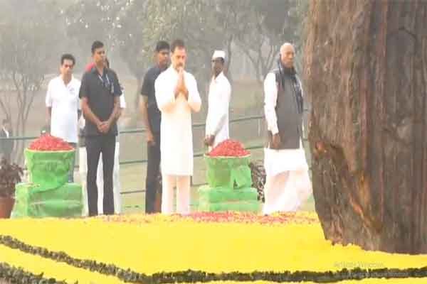 पीएम मोदी, राहुल गांधी, खड़गे ने इंदिरा गांधी को श्रद्धांजलि अर्पित की  